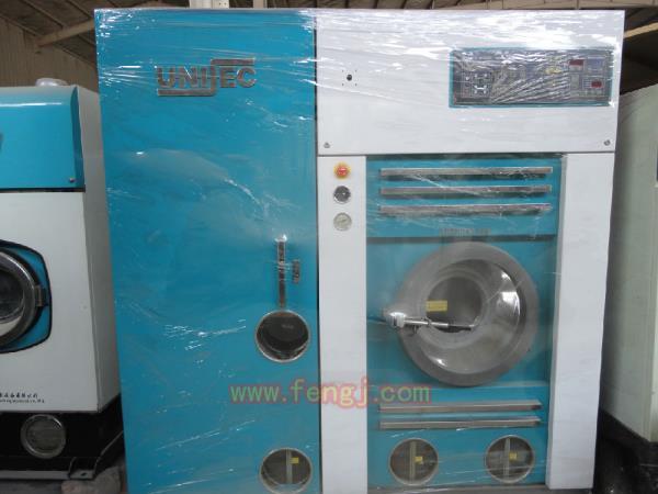 オクタゴンセンタードライクリーニング洗剤の洗浄装置